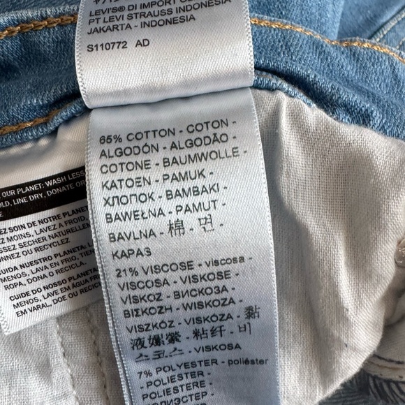 Women's 726 Flare Levi Jeans - Picture 6 of 9